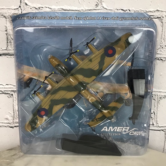 UK Avro Lancaster B Mk I, RAF No. 617 Squadron, 1945 Aircraft Amercom Collection - Picture 1 of 13